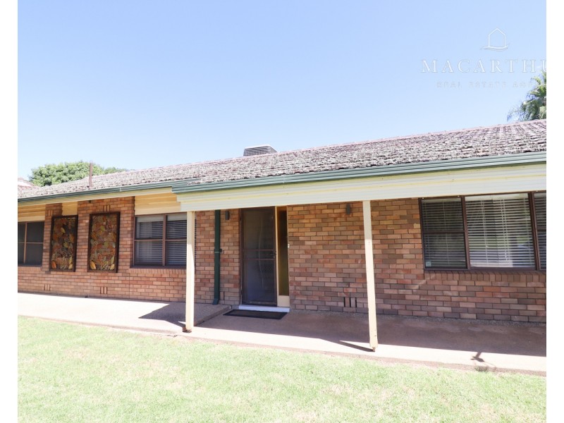 13 Norfolk Avenue, Lake Albert NSW 2650
