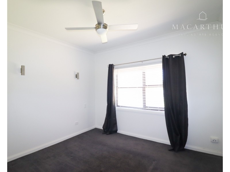 13 Norfolk Avenue, Lake Albert NSW 2650