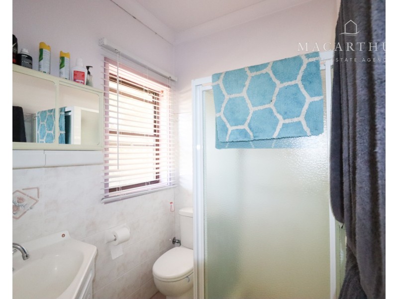 13 Norfolk Avenue, Lake Albert NSW 2650