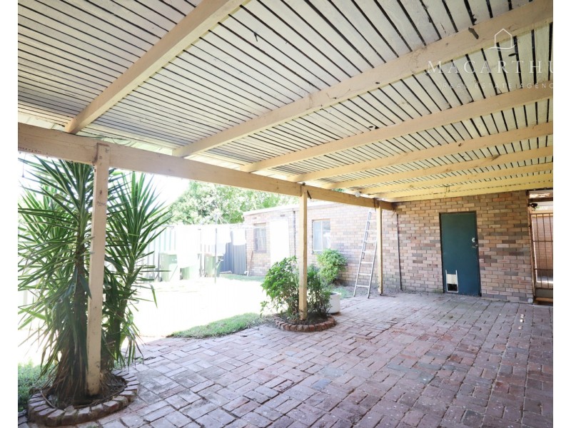 13 Norfolk Avenue, Lake Albert NSW 2650