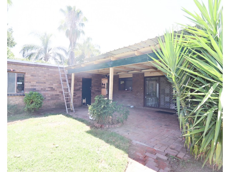 13 Norfolk Avenue, Lake Albert NSW 2650