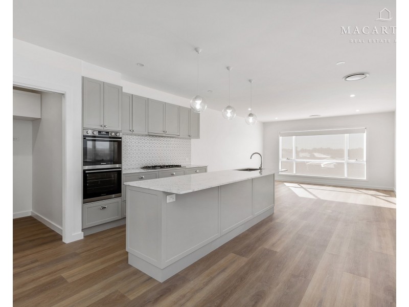19 Jumbuck Drive, Gobbagombalin NSW 2650