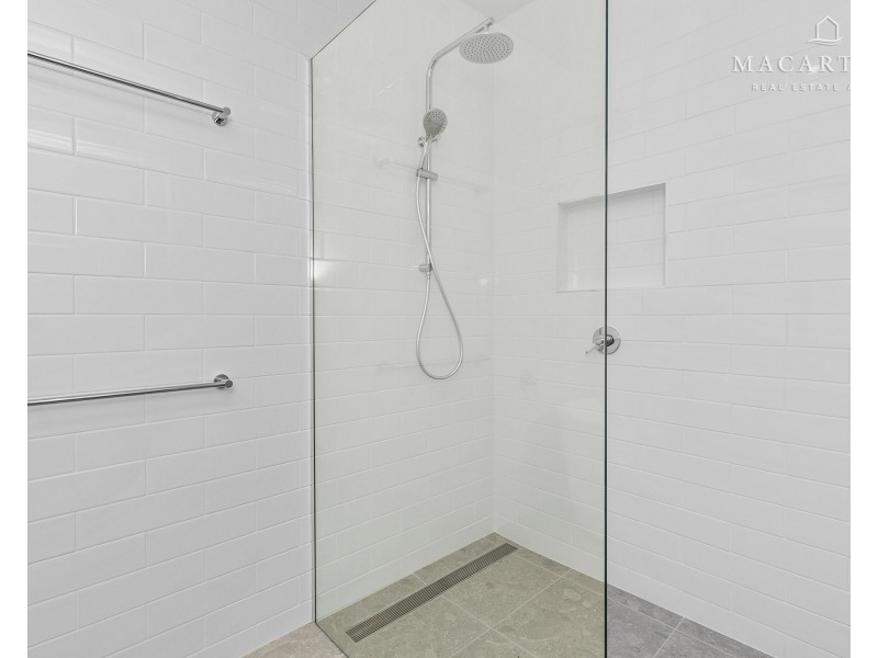 19 Jumbuck Drive, Gobbagombalin NSW 2650