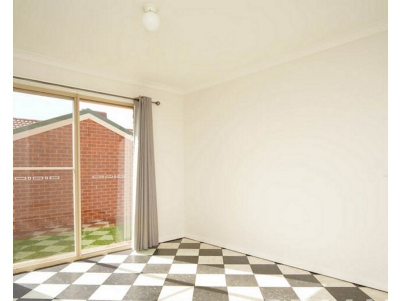 4 Clipper Way, Estella NSW 2650