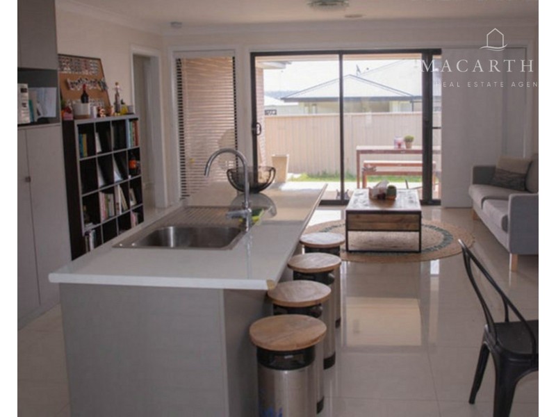 6 Mordie Place, Gobbagombalin NSW 2650