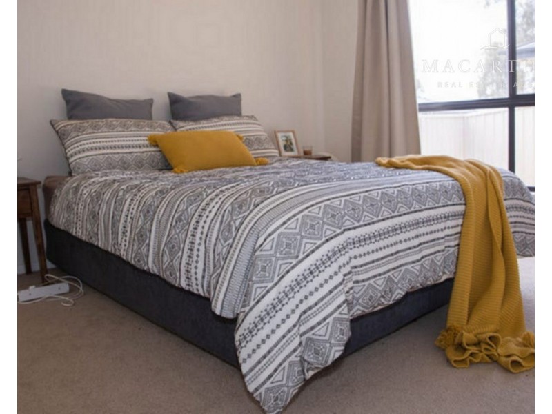 6 Mordie Place, Gobbagombalin NSW 2650