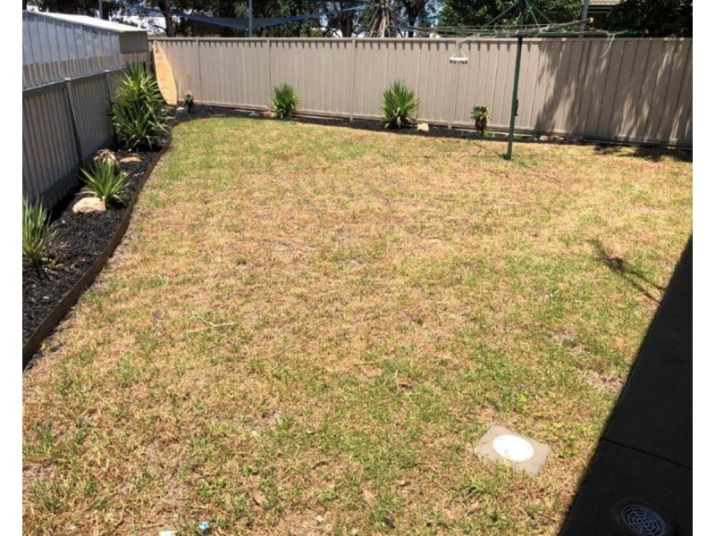 1/13 Canola Place, Estella NSW 2650