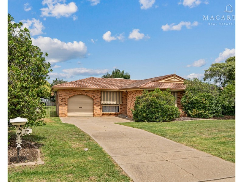 72 Dalman Parkway, Glenfield Park NSW 2650
