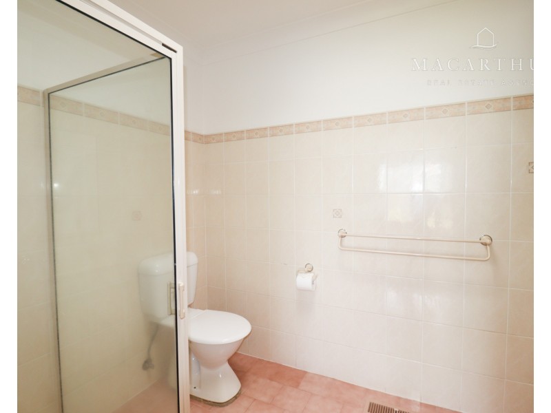 63 Simkin Crescent, Kooringal NSW 2650