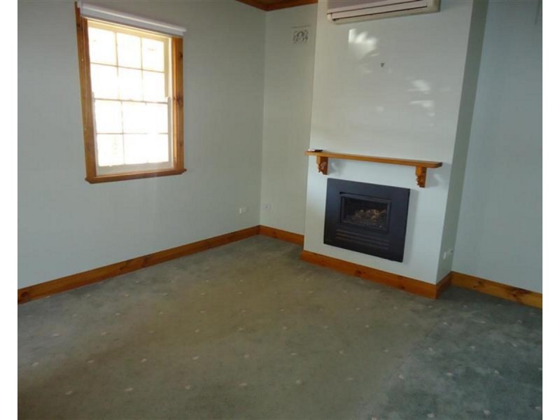 54 Kincaid Street, Wagga Wagga NSW 2650