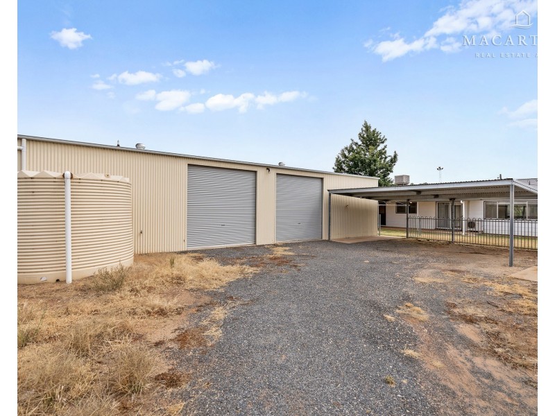 18 Green Street, Lockhart NSW 2656