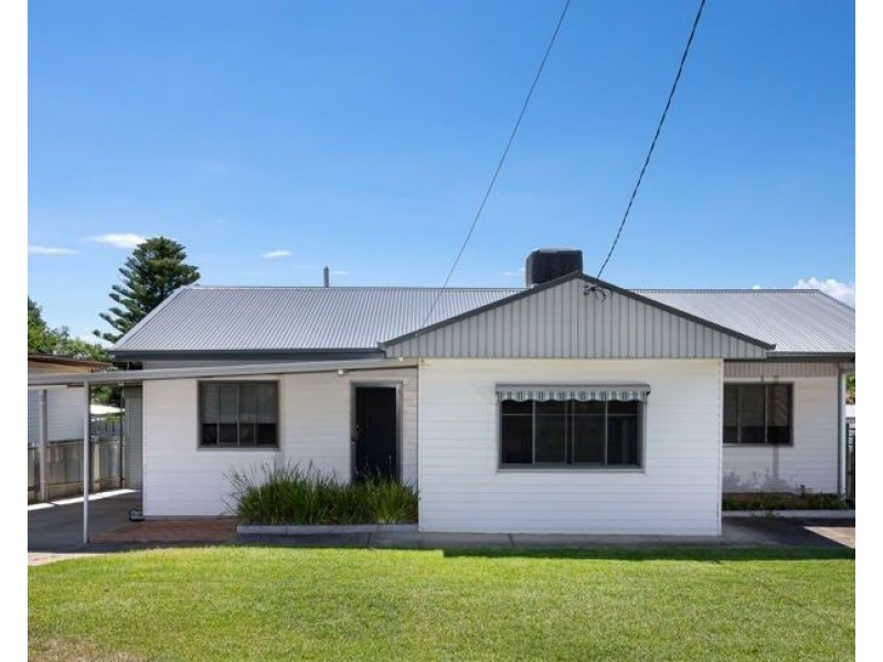 101 Meadow Street, Kooringal NSW 2650