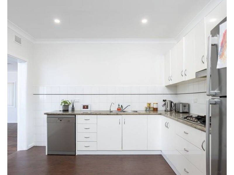101 Meadow Street, Kooringal NSW 2650