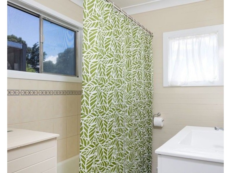 101 Meadow Street, Kooringal NSW 2650