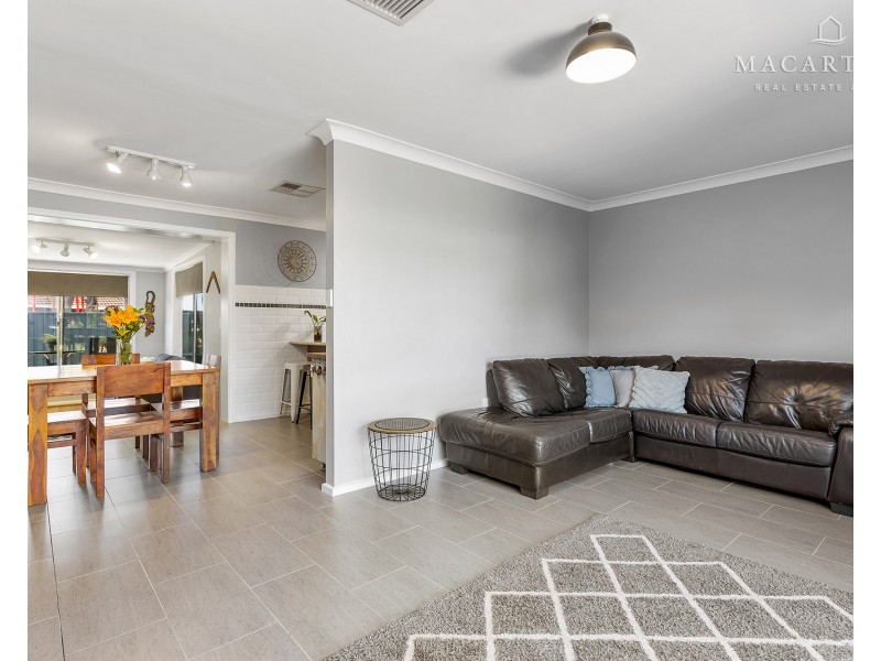 2 Binda Place, Ashmont NSW 2650