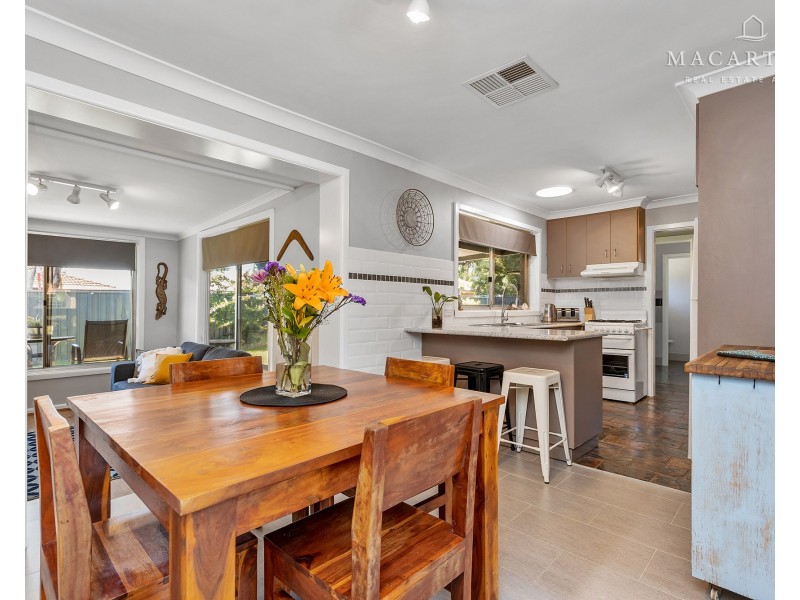2 Binda Place, Ashmont NSW 2650