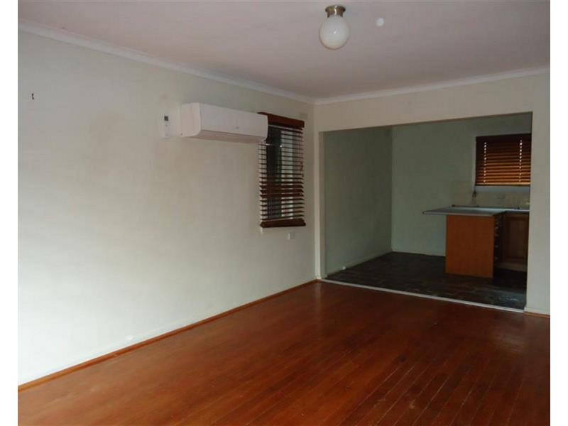 32 Jack Avenue, Mount Austin NSW 2650