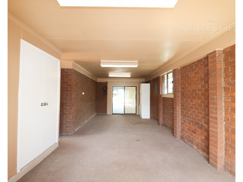 32 Forrest Street, Lake Albert NSW 2650