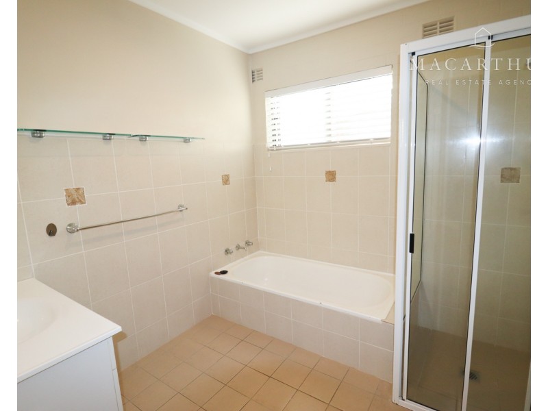48 Wilks Avenue, Kooringal NSW 2650