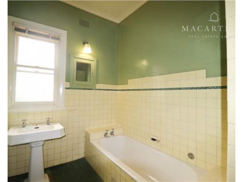29 Athol Street, Turvey Park NSW 2650