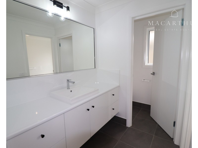 22 Wake Drive, Lloyd NSW 2650