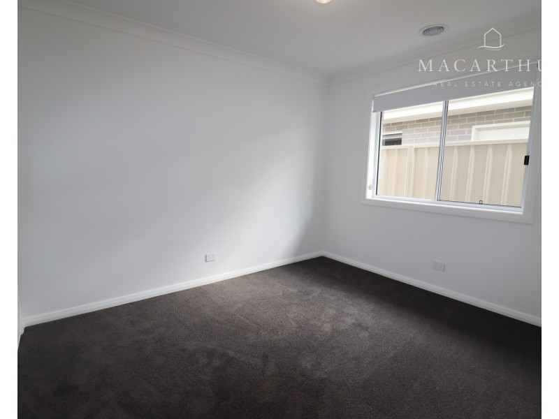 22 Wake Drive, Lloyd NSW 2650