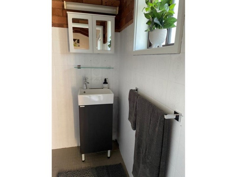 13A Norfolk Avenue, Lake Albert NSW 2650