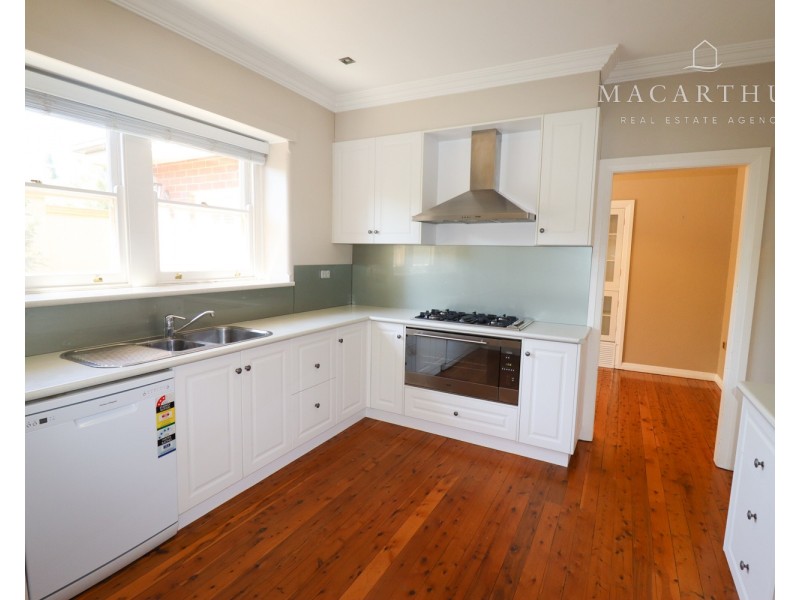 25 Sunshine Avenue, Turvey Park NSW 2650