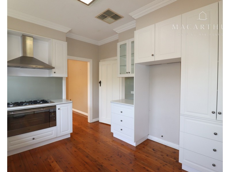 25 Sunshine Avenue, Turvey Park NSW 2650