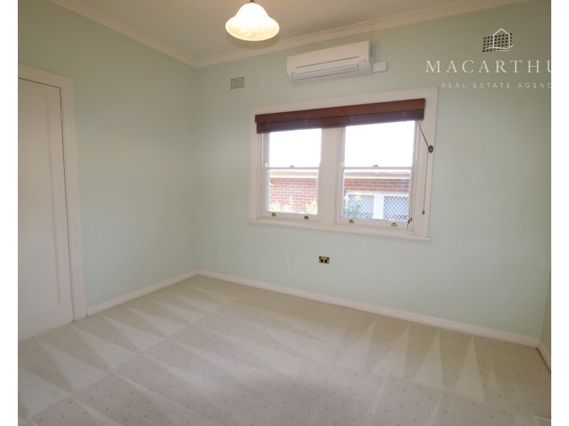 25 Sunshine Avenue, Turvey Park NSW 2650