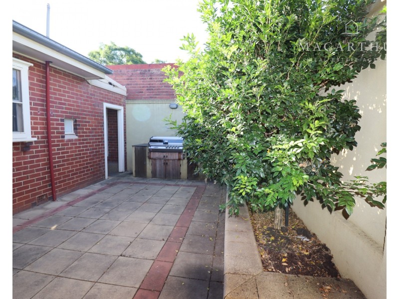 25 Sunshine Avenue, Turvey Park NSW 2650