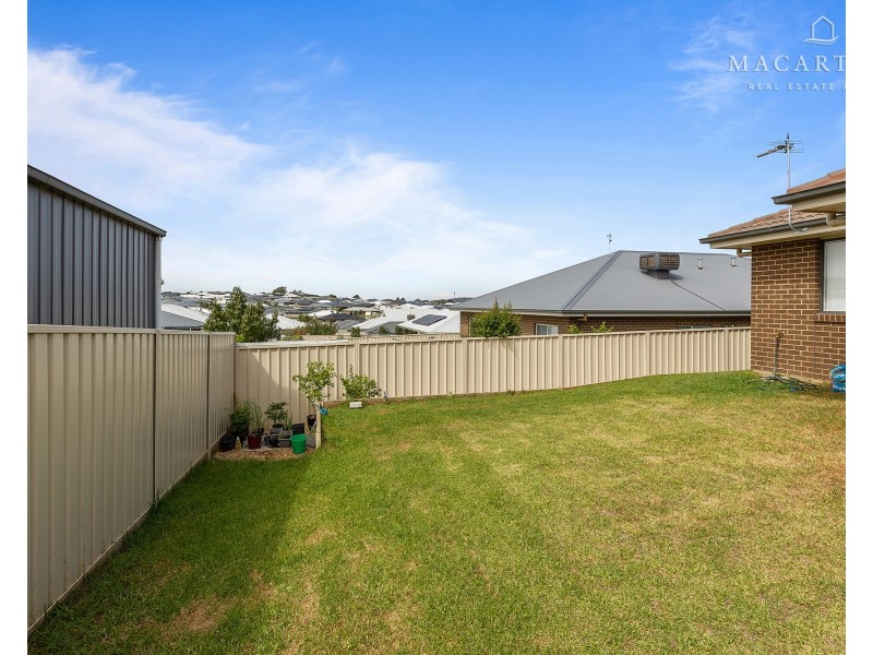 3 & 3A Batlow Way, Gobbagombalin NSW 2650