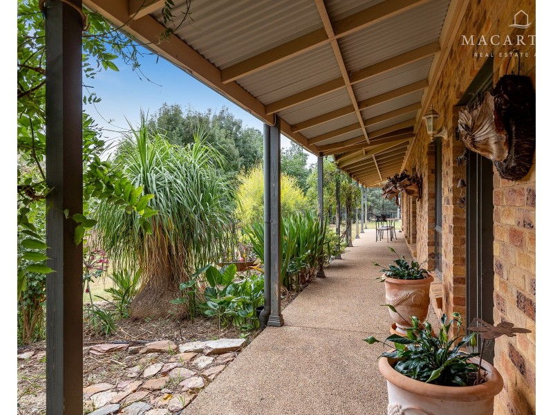 15 Quarry Road, Coolamon NSW 2701