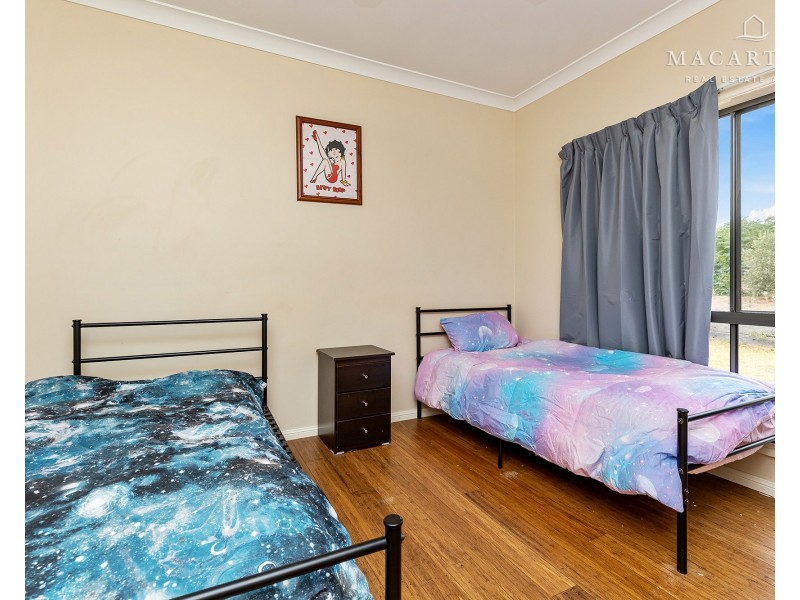 15 Quarry Road, Coolamon NSW 2701