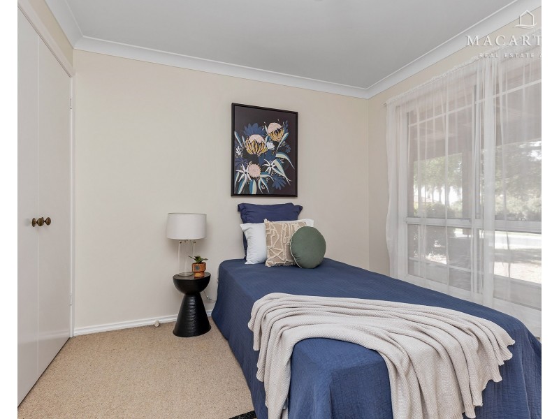 1 Bokara Place, Glenfield Park NSW 2650
