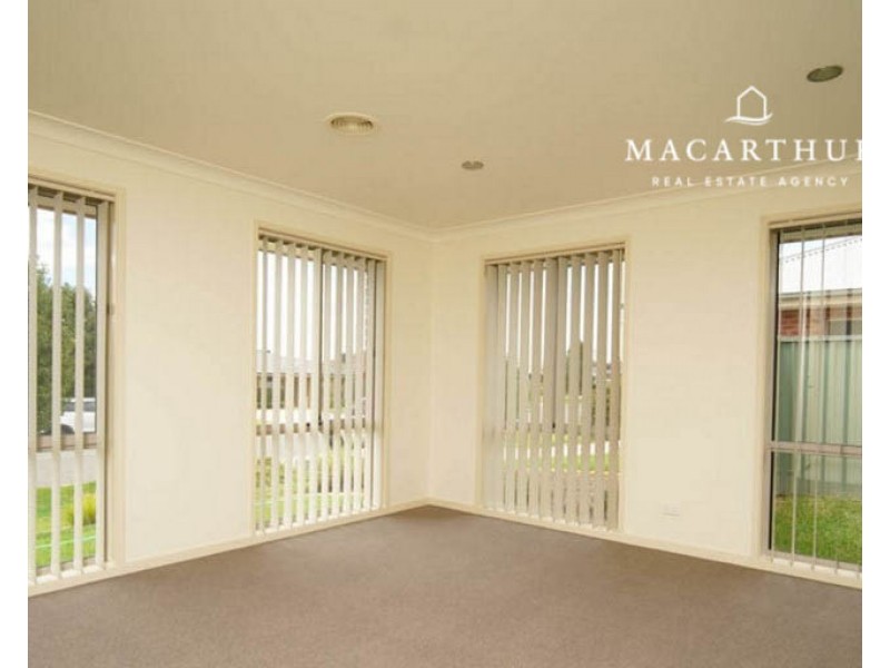 17 Quandong Place, Forest Hill NSW 2651