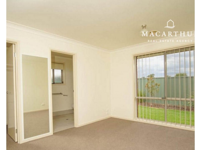 17 Quandong Place, Forest Hill NSW 2651