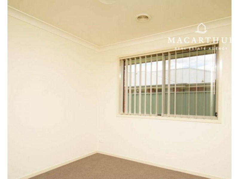 17 Quandong Place, Forest Hill NSW 2651
