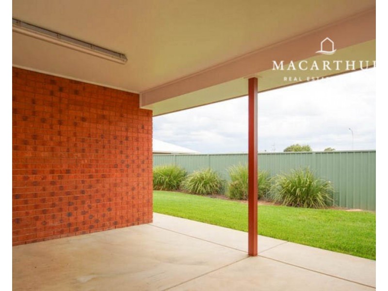 17 Quandong Place, Forest Hill NSW 2651
