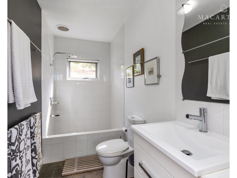 20 Stellway Close, Kooringal NSW 2650