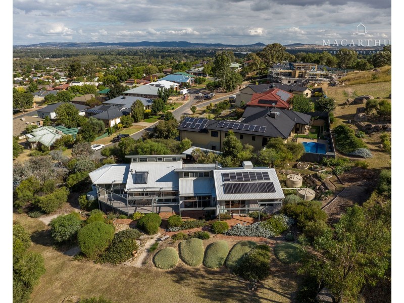 20 Stellway Close, Kooringal NSW 2650