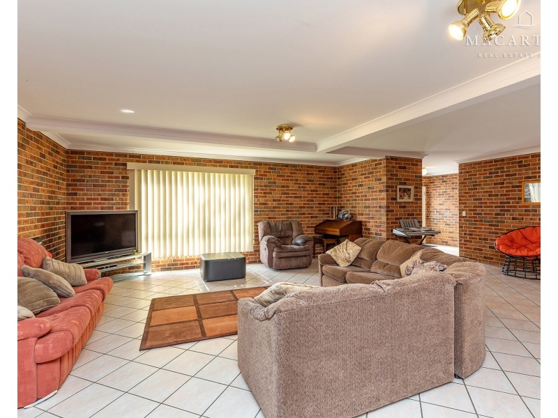 21 Kansas Drive, Tolland NSW 2650