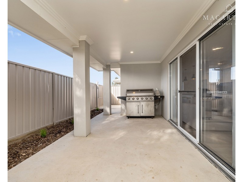 4/19 Trumper Street, Boorooma NSW 2650