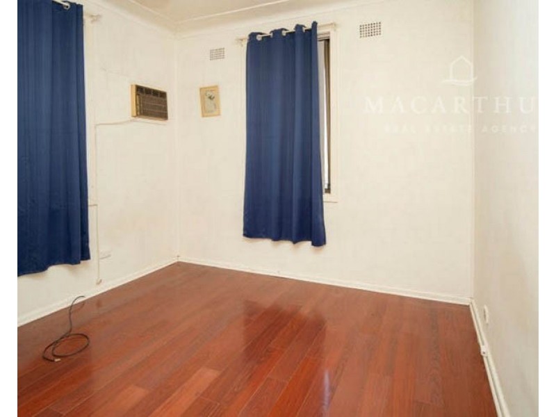 90 Bolger Avenue, Wagga Wagga NSW 2650