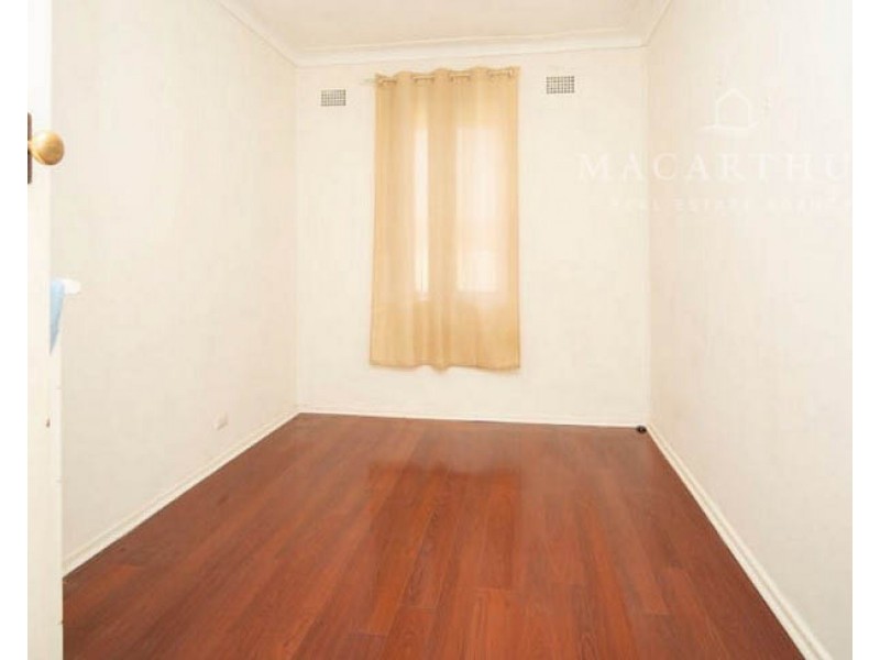 90 Bolger Avenue, Wagga Wagga NSW 2650