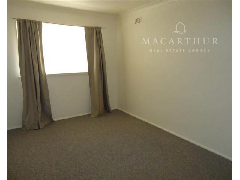 5/8 Nordlingen Drive, Tolland NSW 2650