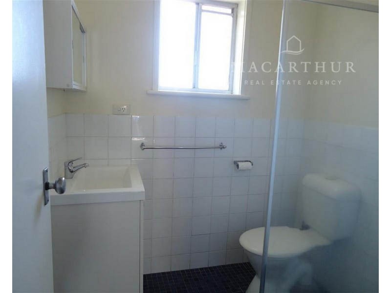 5/8 Nordlingen Drive, Tolland NSW 2650