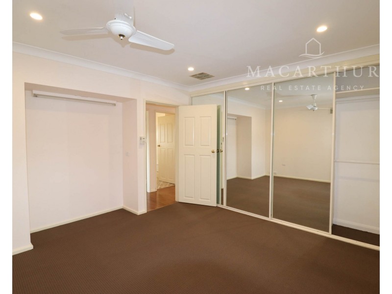 4 Mimosa Drive, Mount Austin NSW 2650