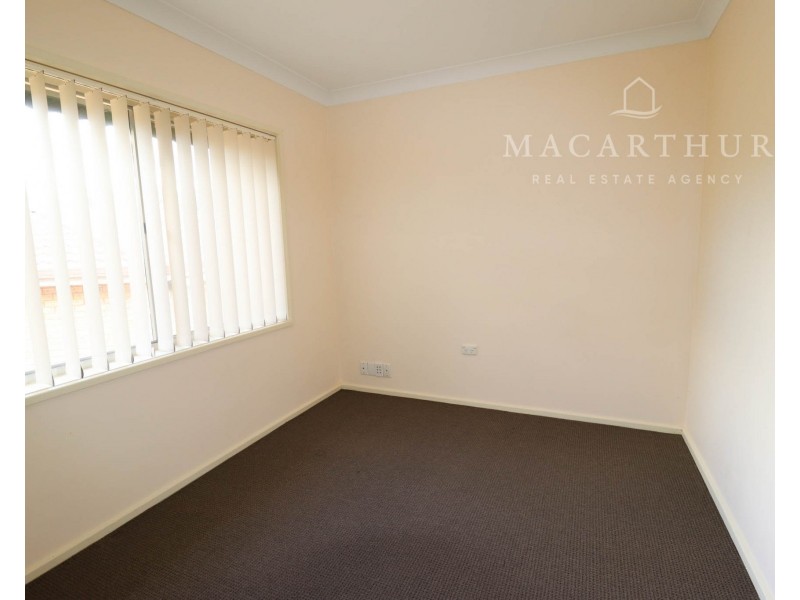 4 Mimosa Drive, Mount Austin NSW 2650