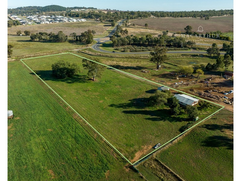 406 Hampden Avenue, Cartwrights Hill NSW 2650